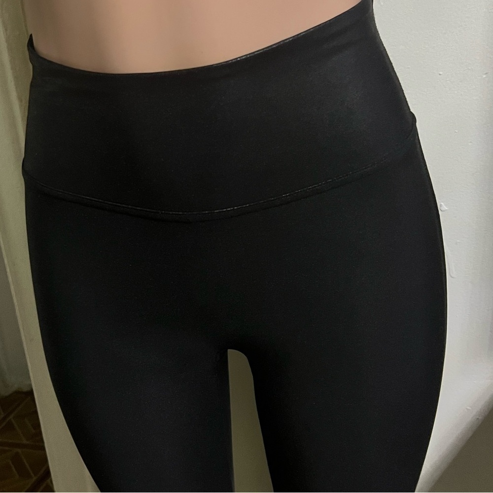 SPANX Women’s Faux Leather Black Leggings - Picture 6 of 12